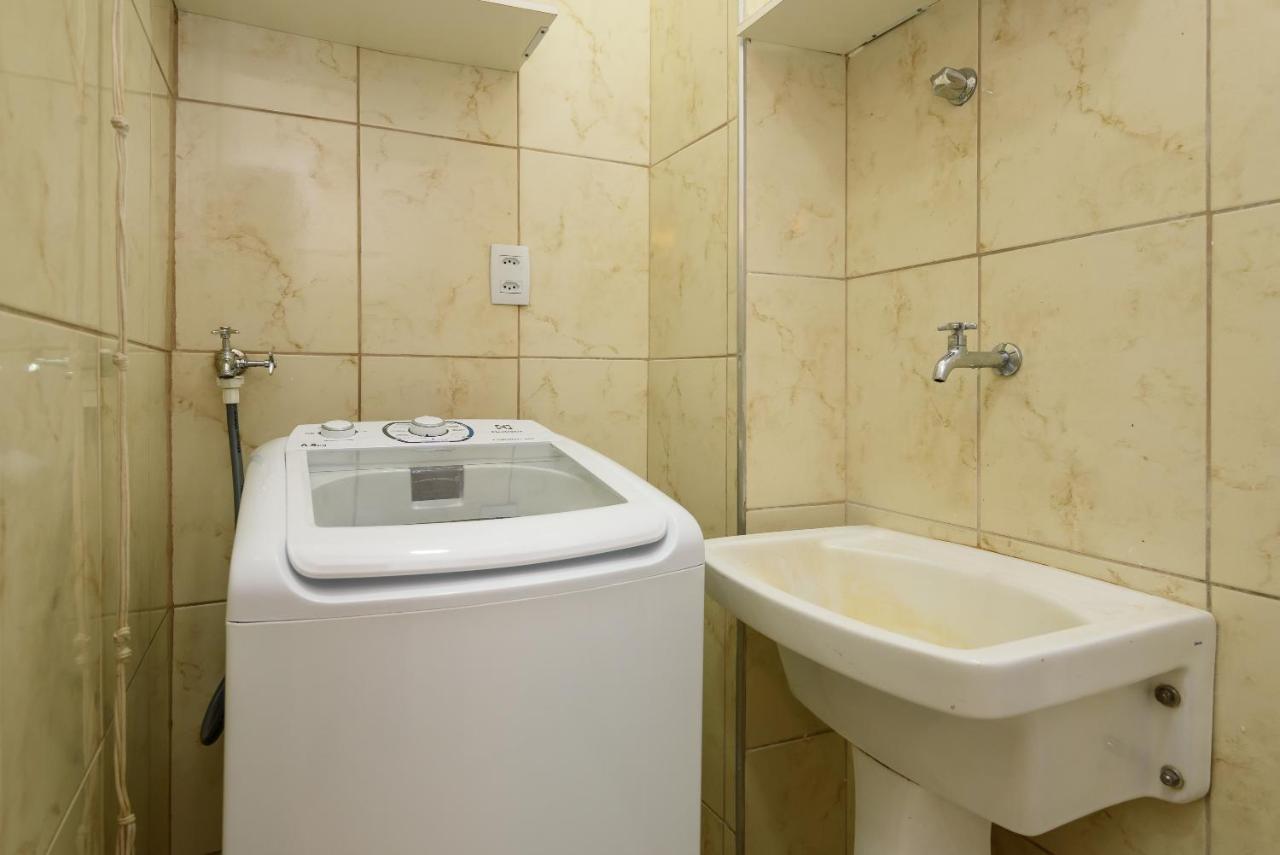 Apartamento 2 Qtos Em Copacabana A 300m Da Praia | Sf 178/408 *